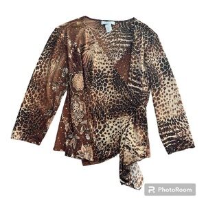 Vintage Y2K 2000’s Dressbarn cheetah print blouse in a size PETITE LARGE